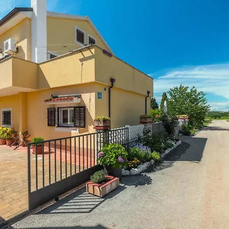 Basarinka Appartamento Porec